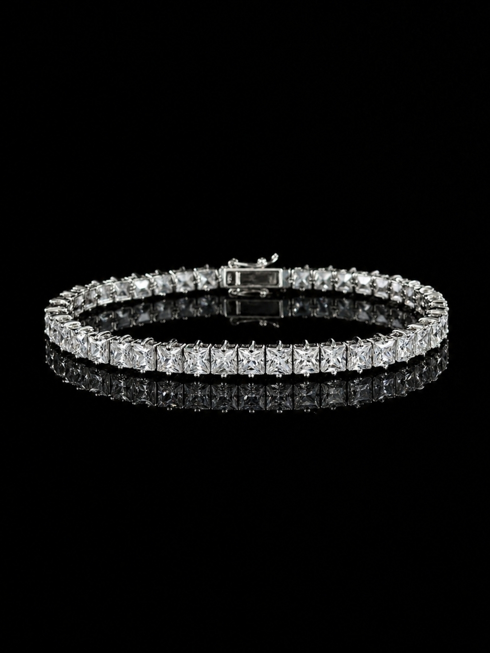 Tennis Bracelet with Princese Cut Simulated Diamonds 7.5" Sterling Silver 925